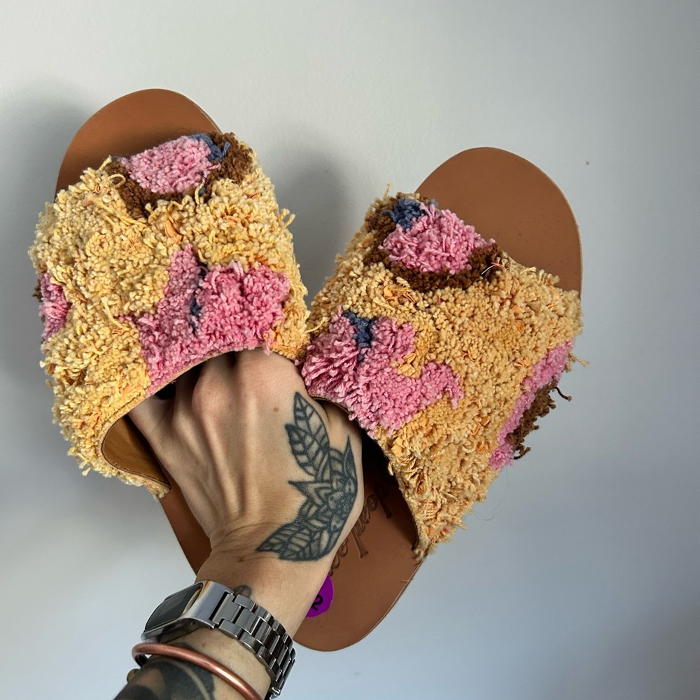 FREE PEOPLE Shaggy Yuma Slides
